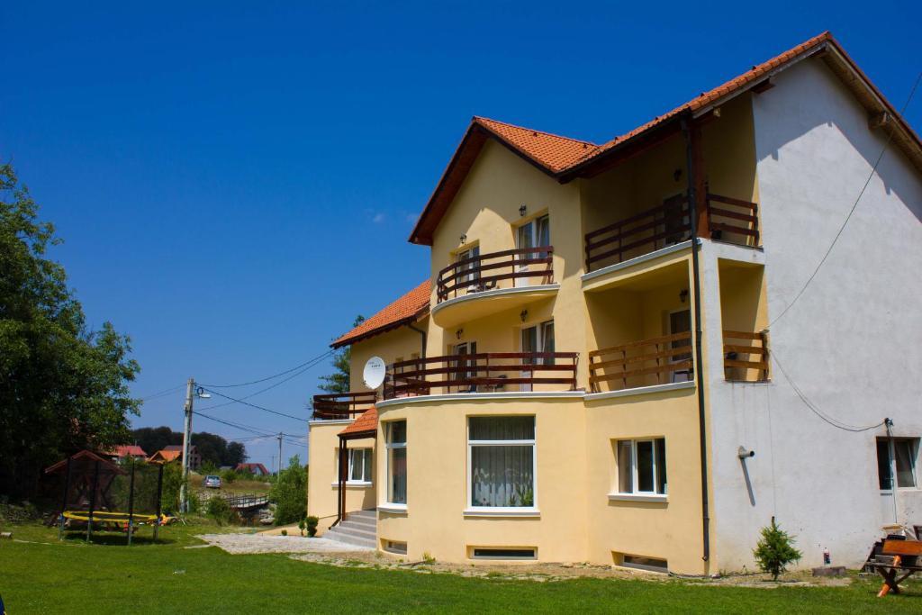 Pension Belmonte Simbata de Sus Luaran gambar